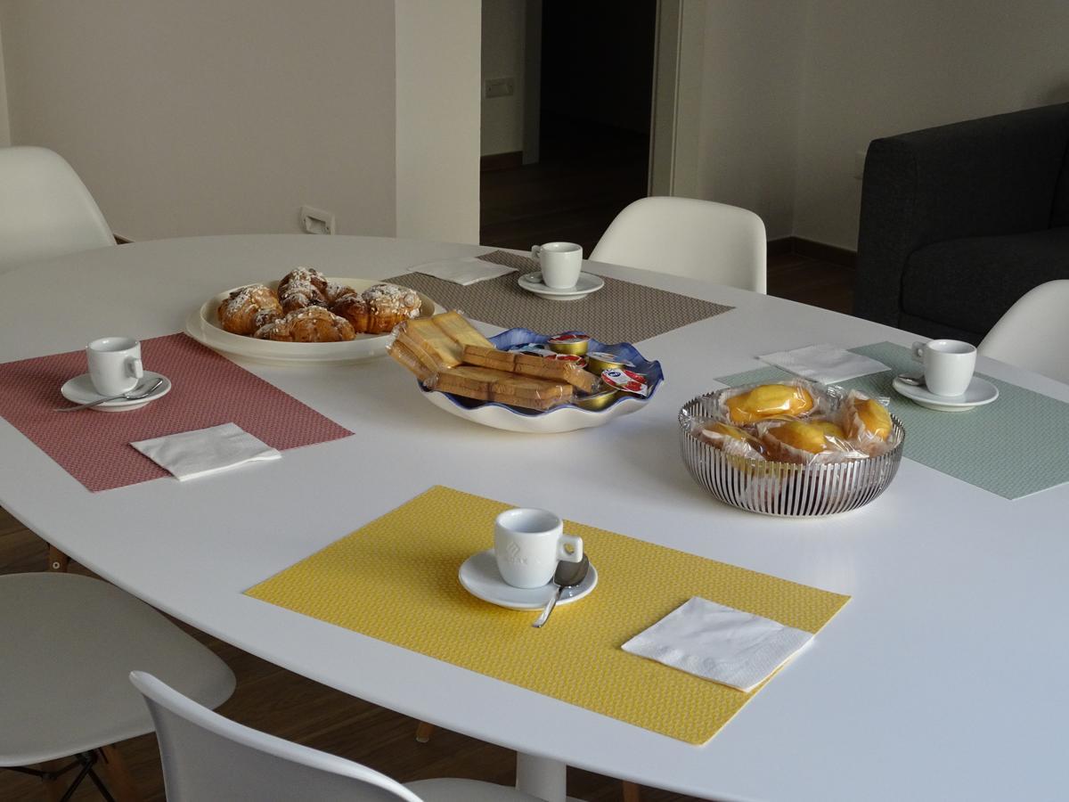 לינה וארוחת בוקר פסקרה Meeting מראה חיצוני תמונה